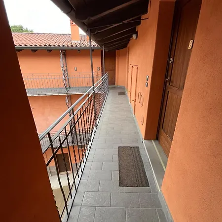 아파트 La Casa Del Sole